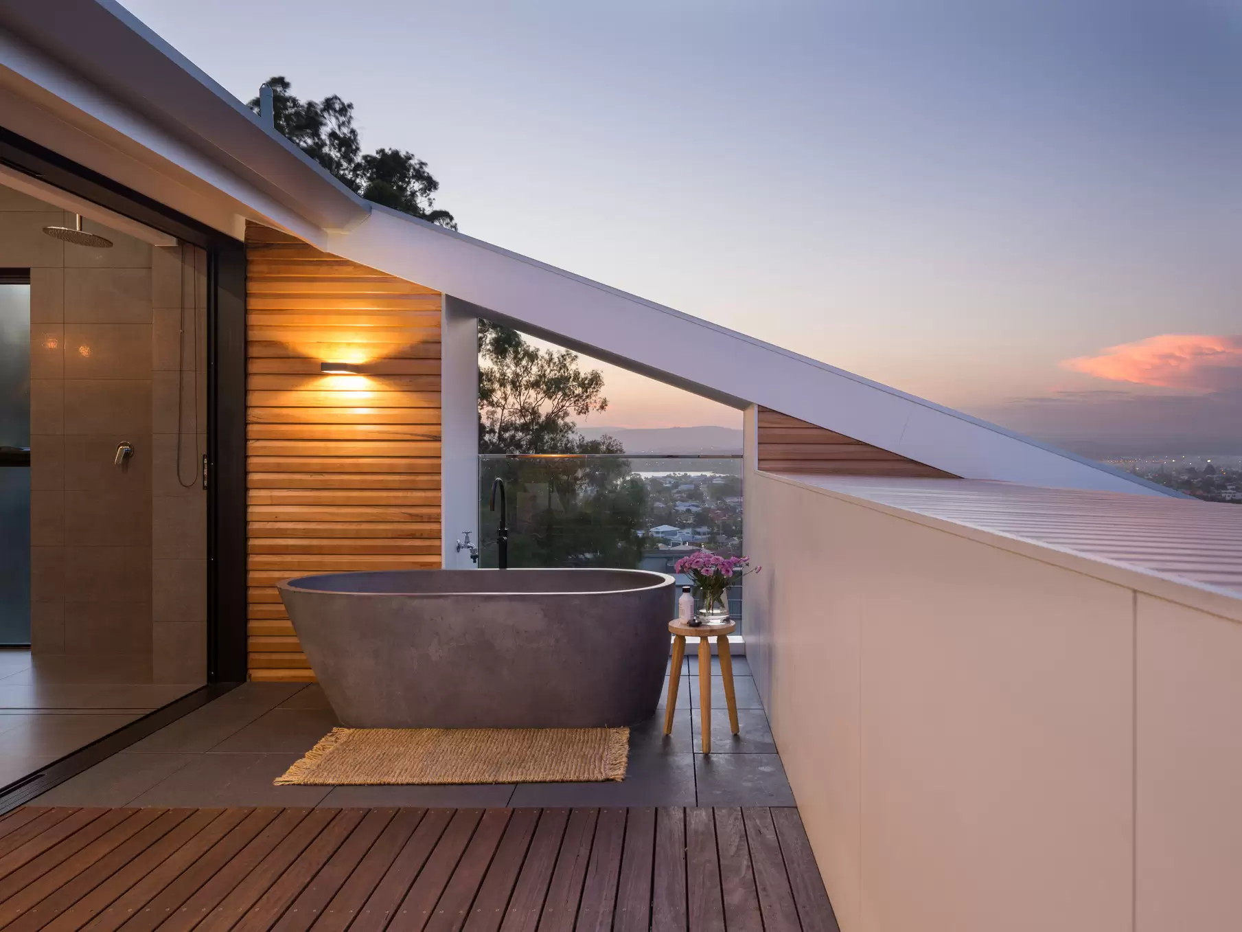 45 Hill Avenue, Burleigh Heads Sold by Queensland Sotheby's International Realty - image 1
