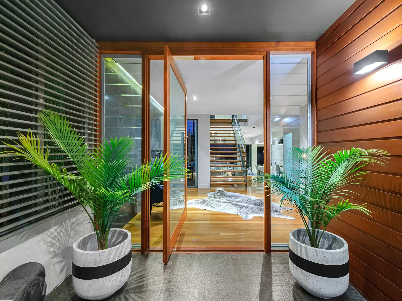 91 Elliott Street, Hawthorne Sold by  - image 1