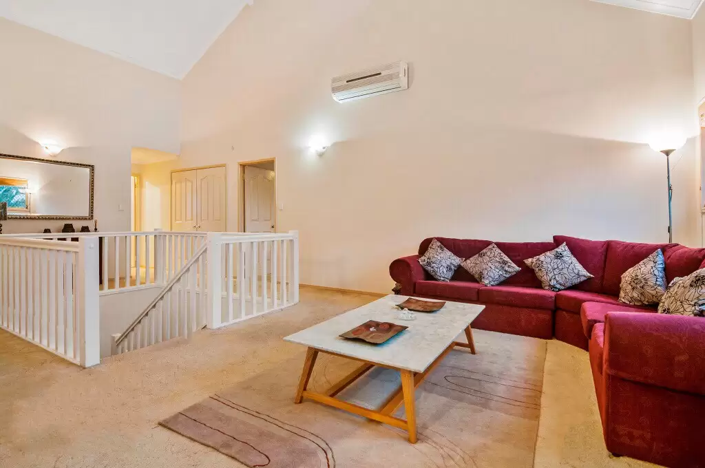7 Penson Street, Stretton Sold by  - image 1
