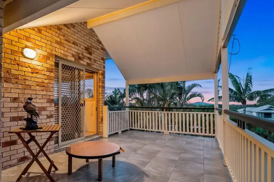 7 Penson Street, Stretton Sold by  - image 1