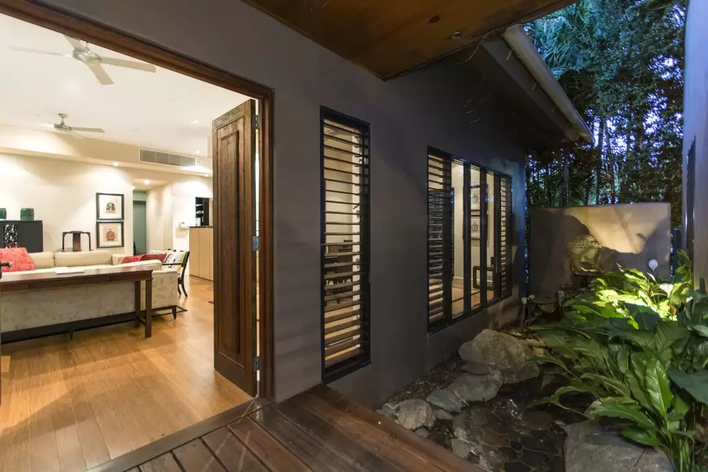 35 Beachfront Mirage Drive, Port Douglas Sold by Queensland Sotheby's International Realty - image 1