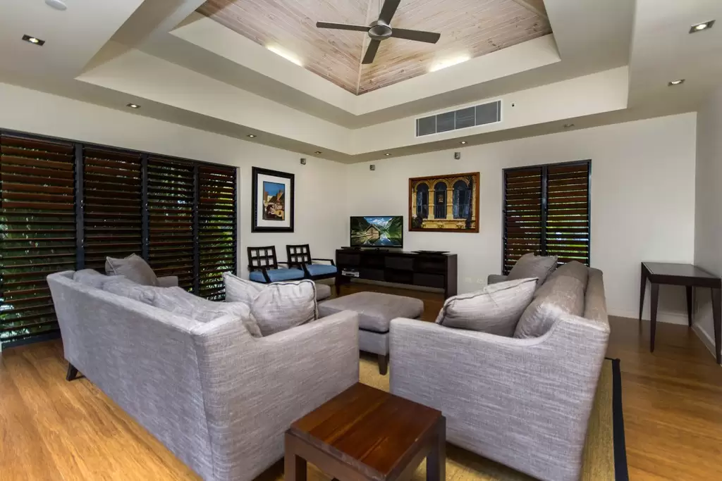 35 Beachfront Mirage Drive, Port Douglas Sold by Queensland Sotheby's International Realty - image 1