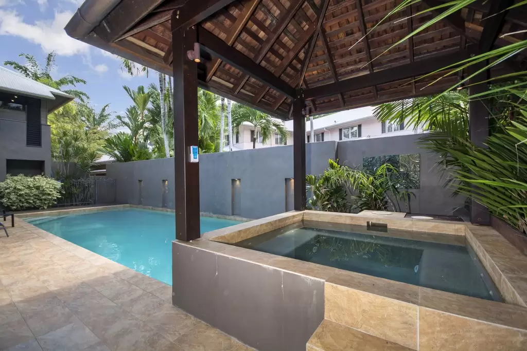 35 Beachfront Mirage Drive, Port Douglas Sold by Queensland Sotheby's International Realty - image 1