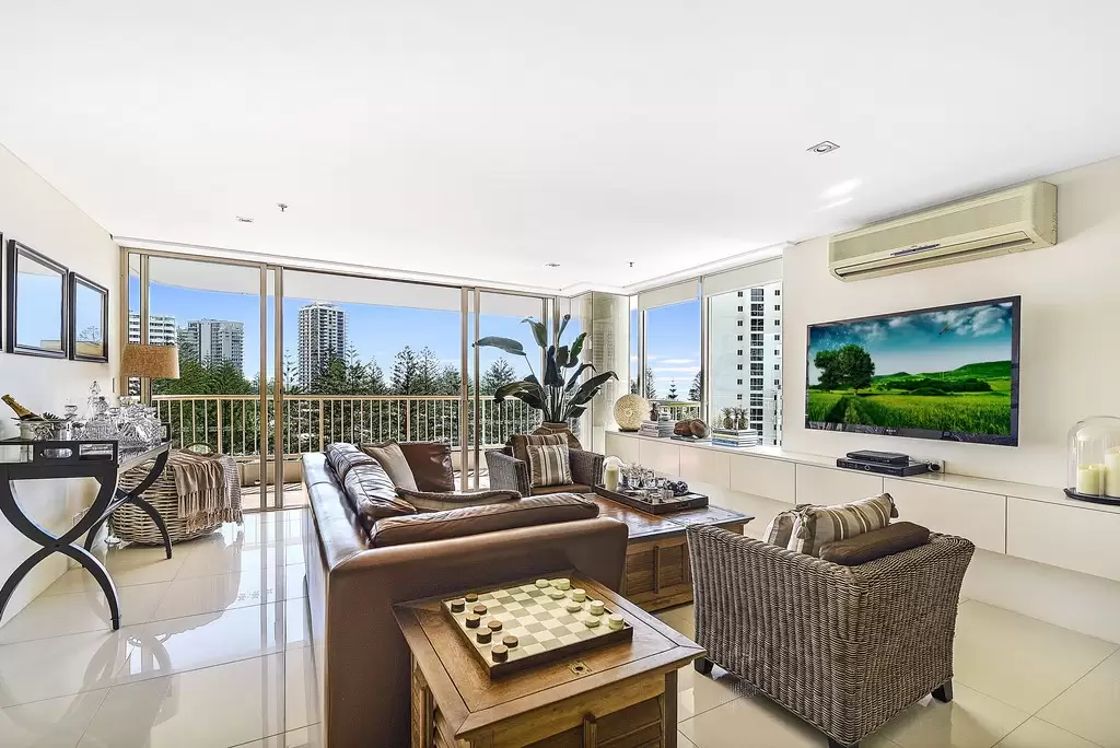 802/1 Peak Avenue, Main Beach Sold by Queensland Sotheby's International Realty - image 1