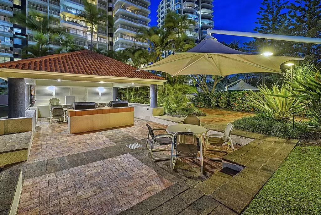 802/1 Peak Avenue, Main Beach Sold by Queensland Sotheby's International Realty - image 1