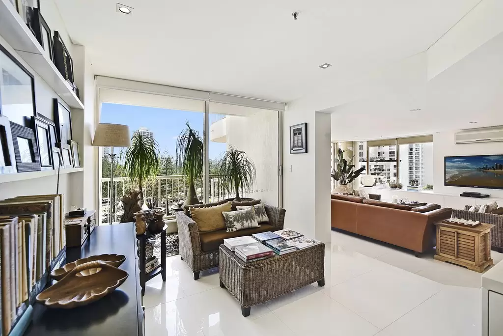 802/1 Peak Avenue, Main Beach Sold by Queensland Sotheby's International Realty - image 1