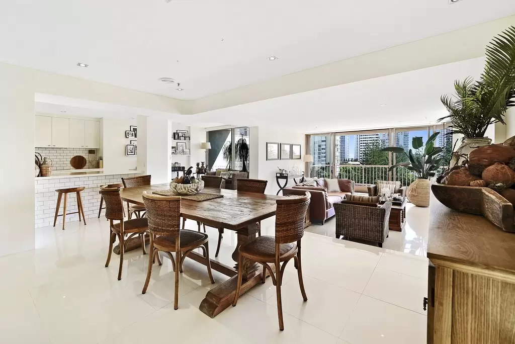 802/1 Peak Avenue, Main Beach Sold by Queensland Sotheby's International Realty - image 1