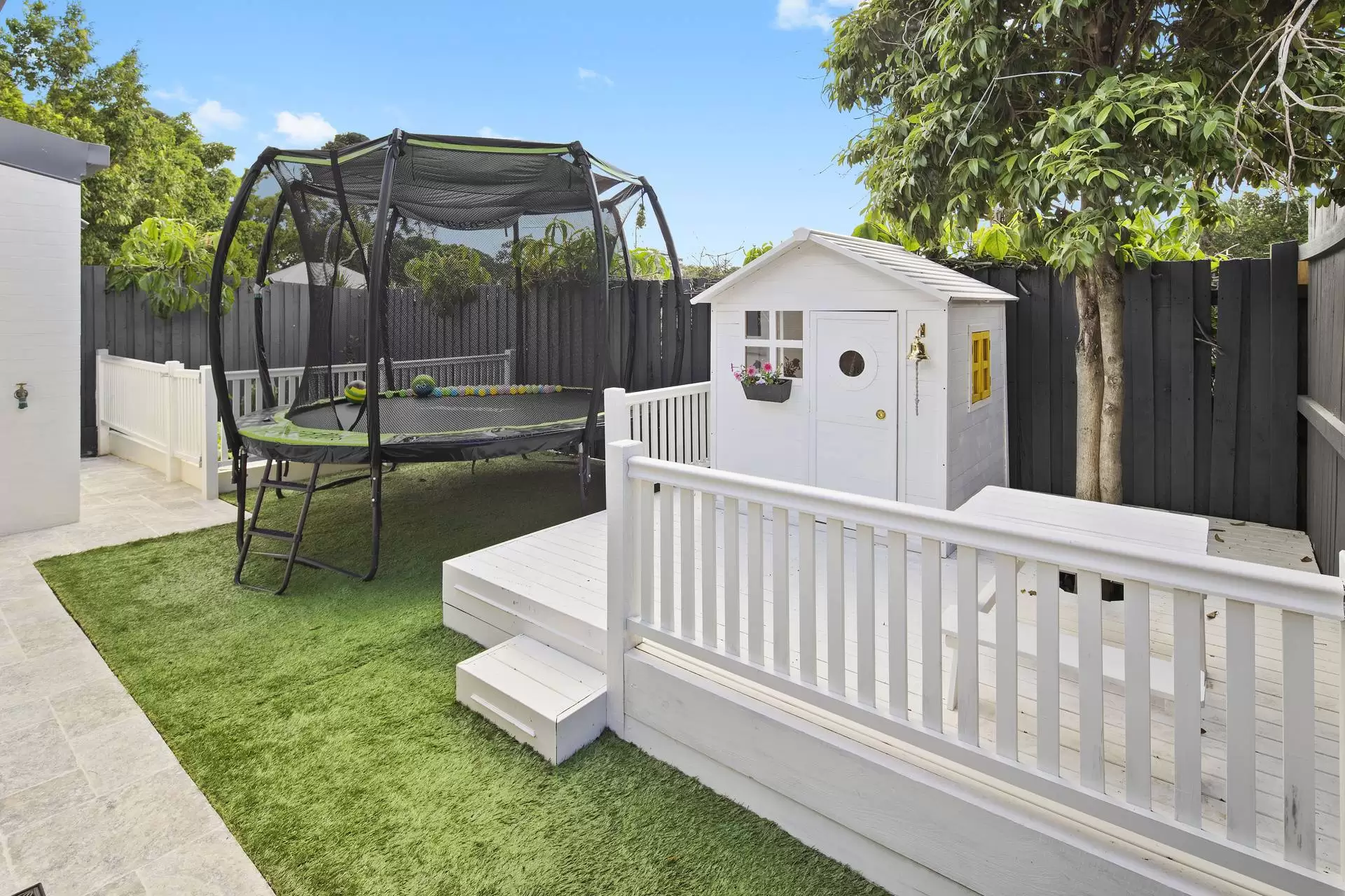124 Lancaster Road, Ascot Sold by  - image 1
