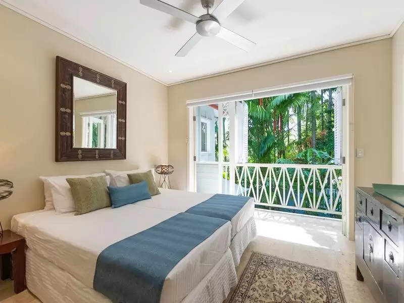 10/31 Murphy Street, Port Douglas Sold by Queensland Sotheby's International Realty - image 1