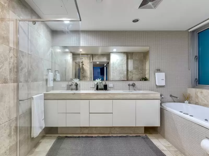 403/483 Adelaide Street, Brisbane City Sold by Queensland Sotheby's International Realty - image 1