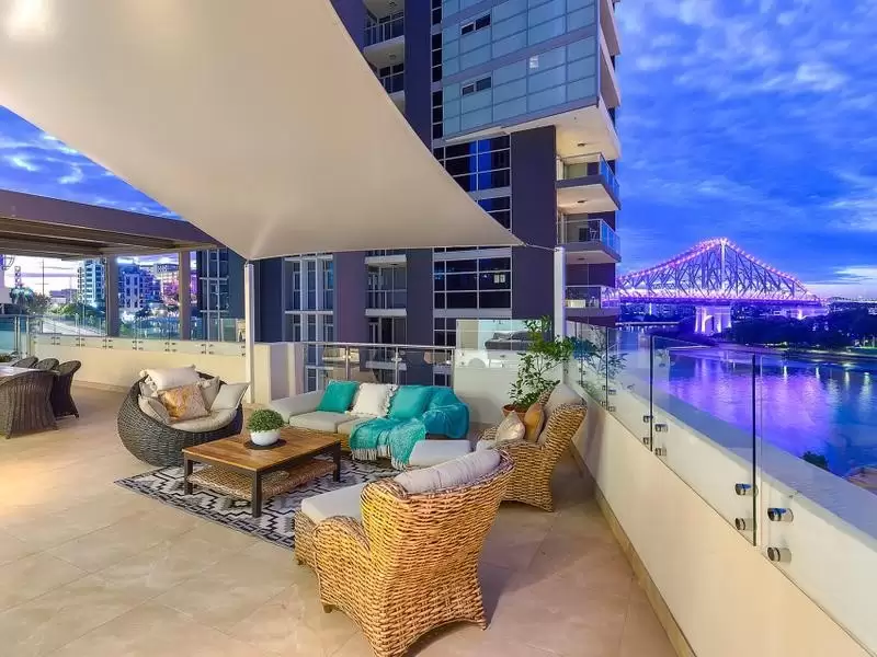 403/483 Adelaide Street, Brisbane City Sold by  - image 1