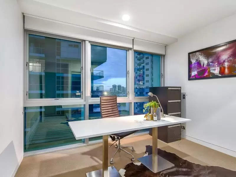 403/483 Adelaide Street, Brisbane City Sold by  - image 1