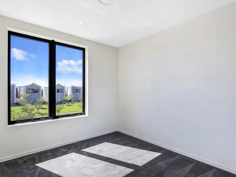 7 Concourse Drive, Mermaid Waters Leased by  - image 1