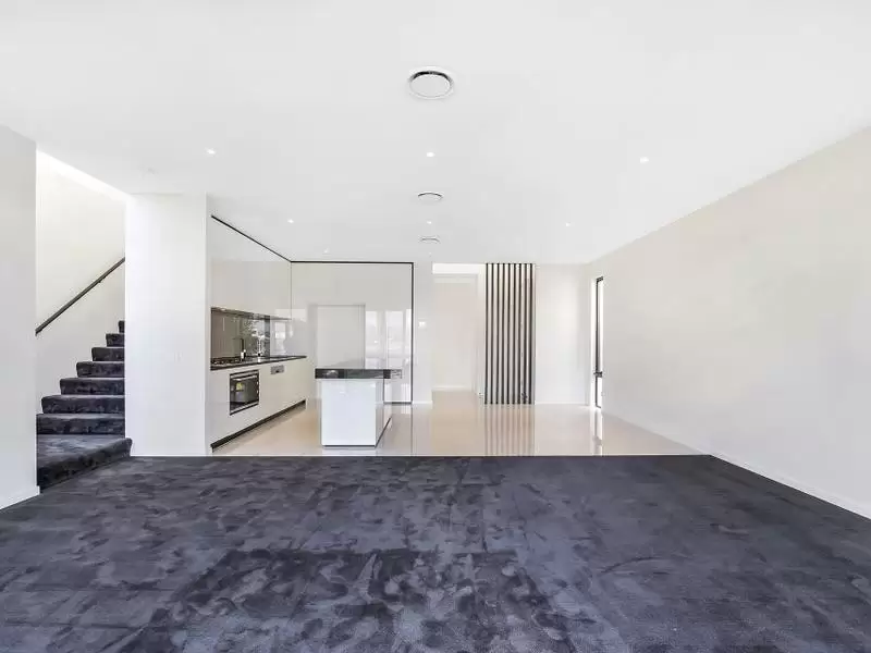 7 Concourse Drive, Mermaid Waters Leased by  - image 1