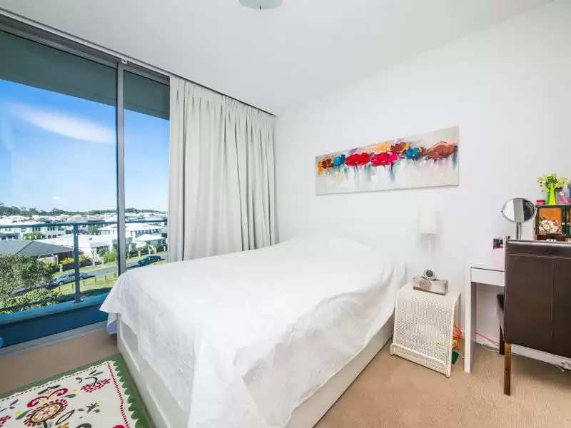 306/15 Compass Drive, Biggera Waters Leased by  - image 1