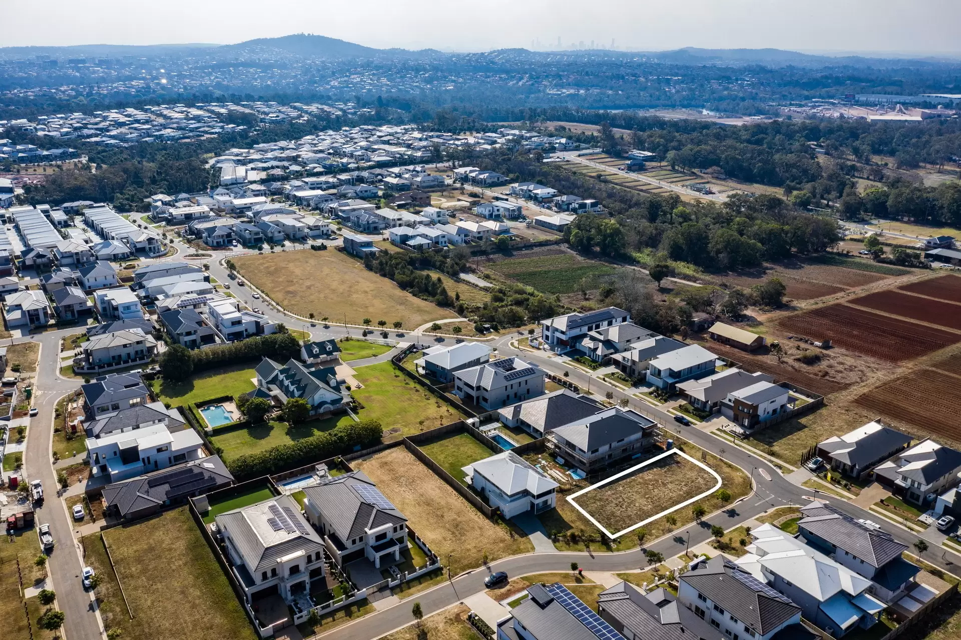 123 Major Drive, Rochedale Sold by  - image 1