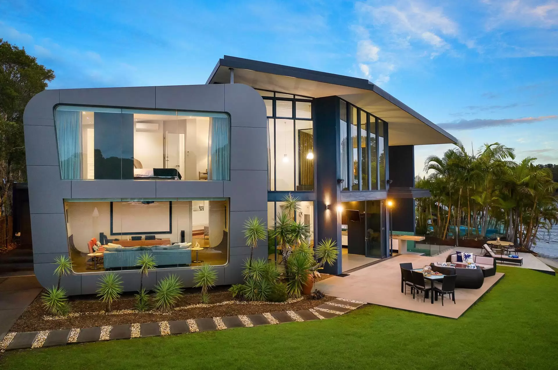 21 Casuarina Court, South Stradbroke Sold by Queensland Sotheby's International Realty - image 1