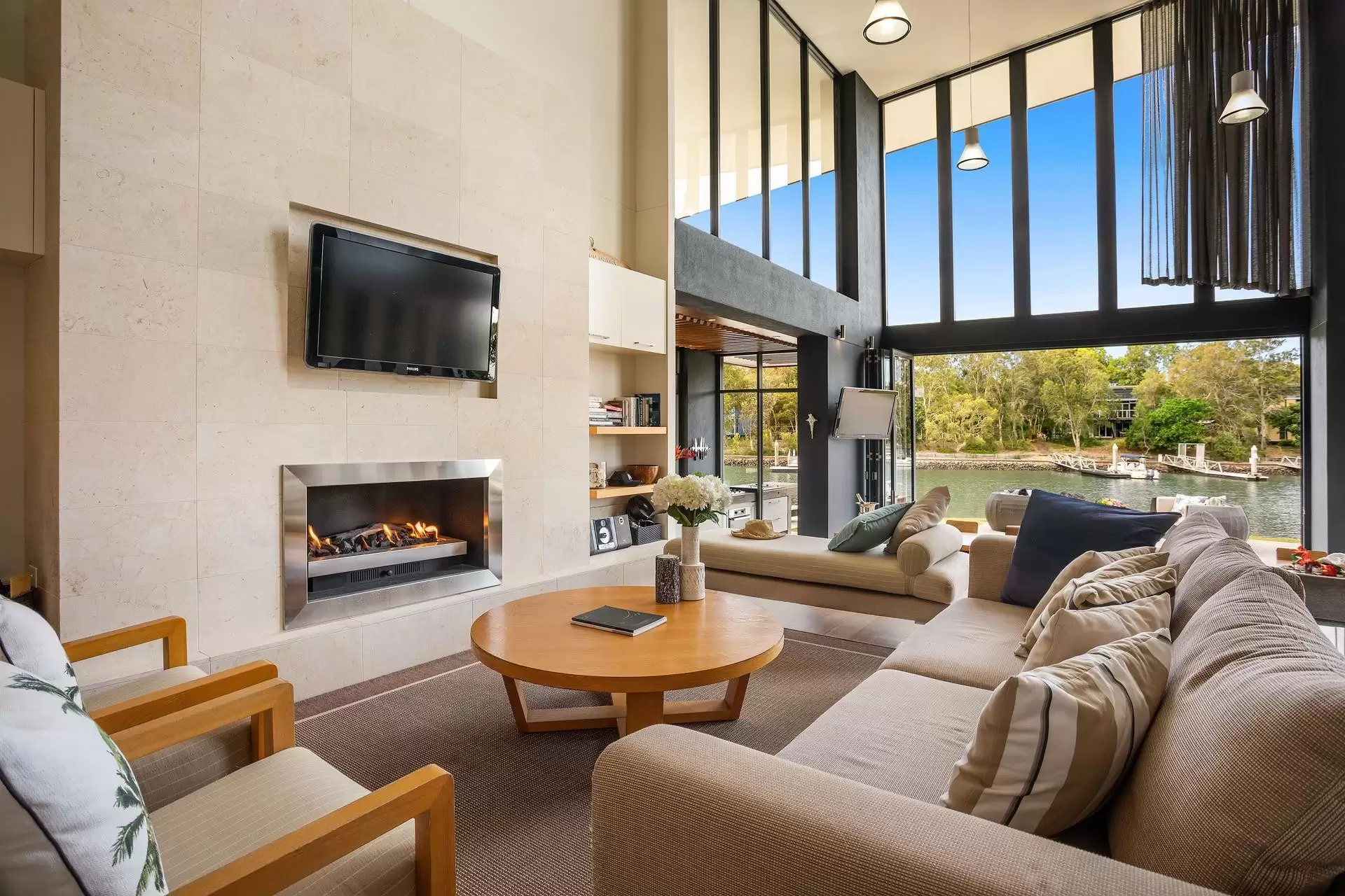 21 Casuarina Court, South Stradbroke Sold by  - image 1
