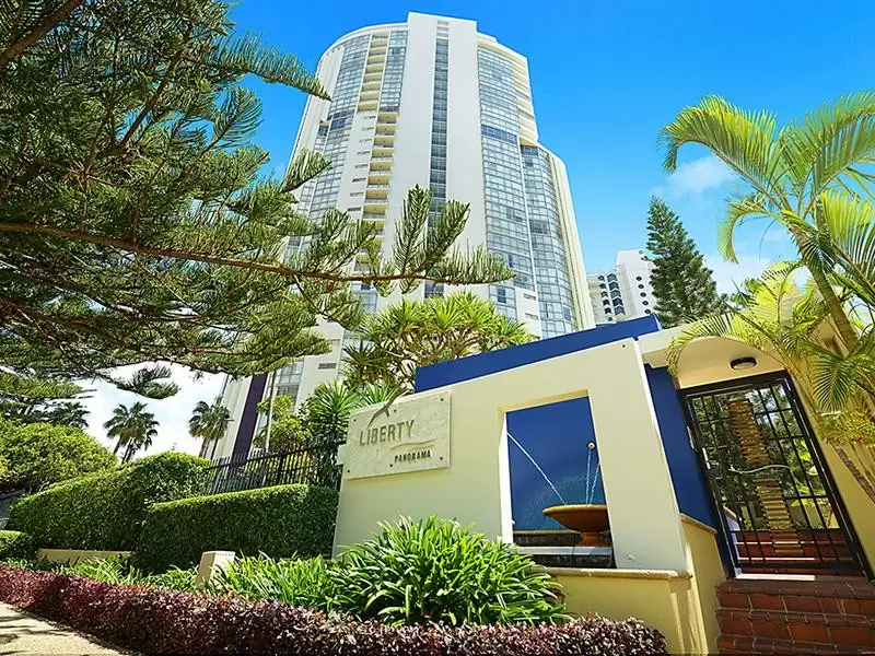 2061/1 Lennie Avenue, Main Beach Sold by  - image 1