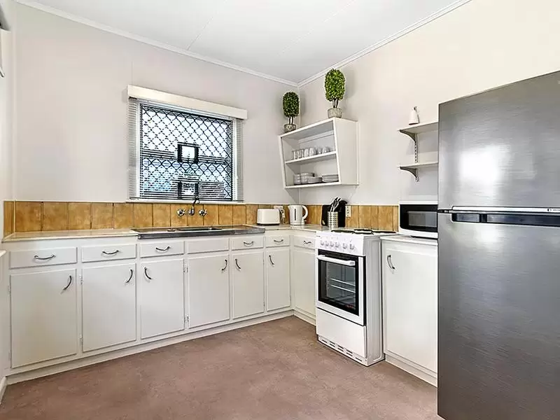 3/47 Rankin Parade, Main Beach Leased by  - image 1