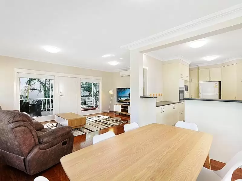 1/47 Rankin Parade, Main Beach Leased by  - image 1