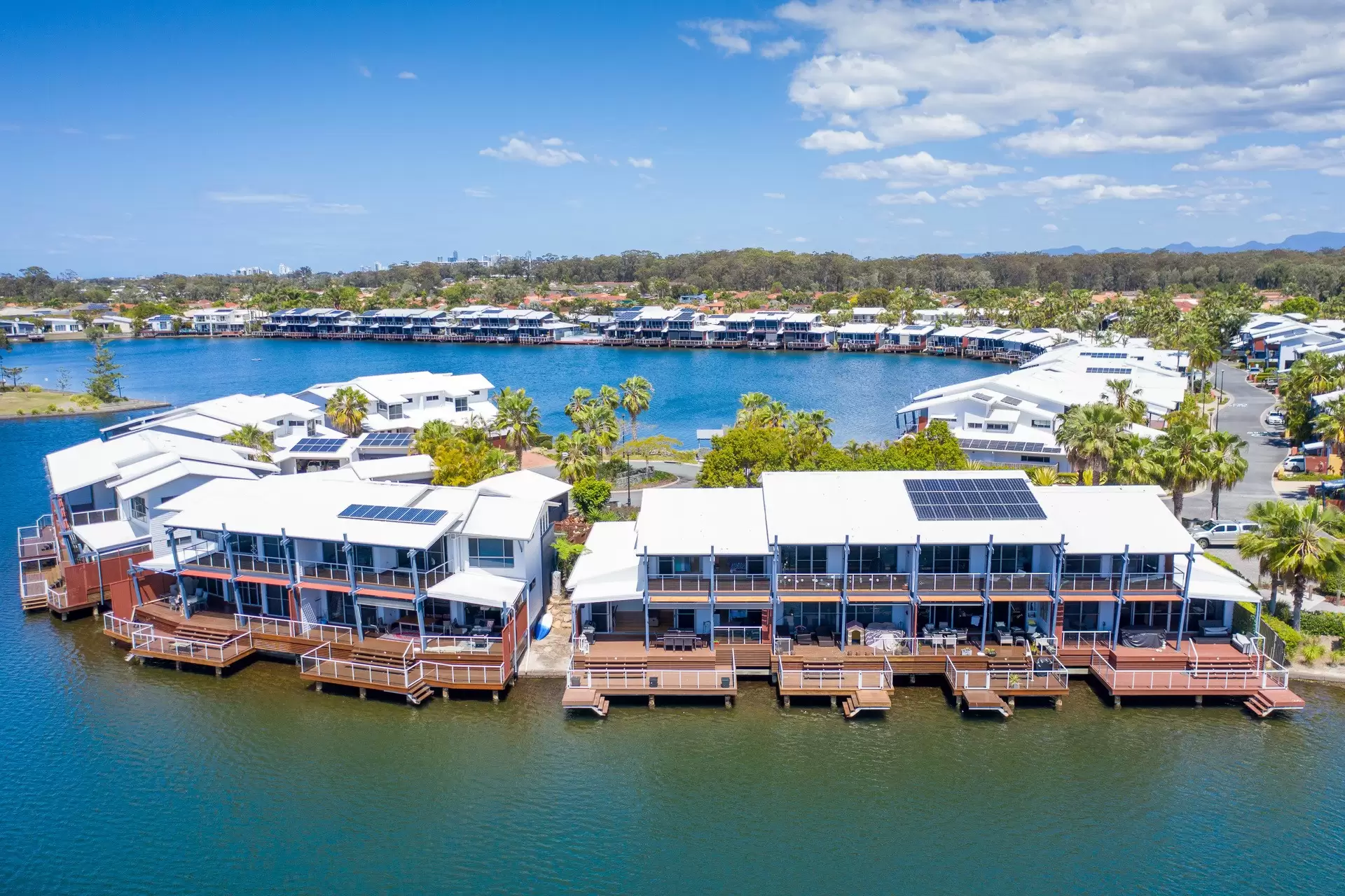88/181 Lae Drive, Coombabah Sold by Queensland Sotheby's International Realty - image 1
