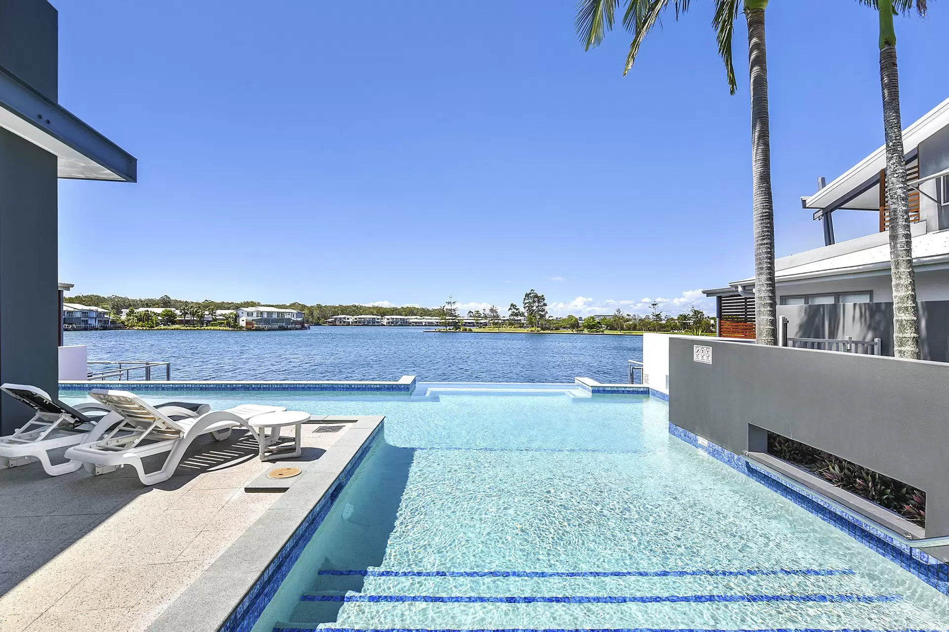 88/181 Lae Drive, Coombabah Sold by Queensland Sotheby's International Realty - image 1