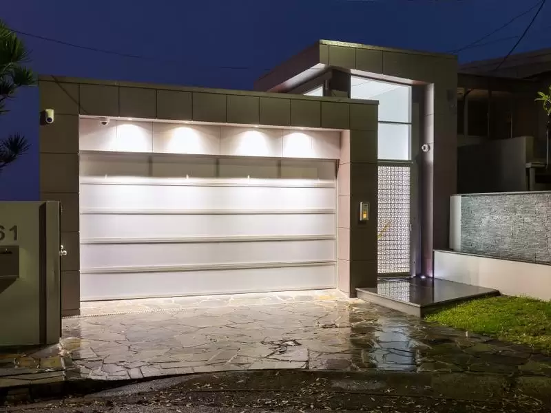 61 George Street, Burleigh Heads Sold by Queensland Sotheby's International Realty - image 1
