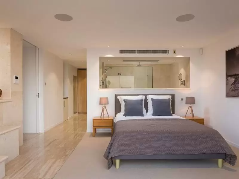 61 George Street, Burleigh Heads Sold by Queensland Sotheby's International Realty - image 1