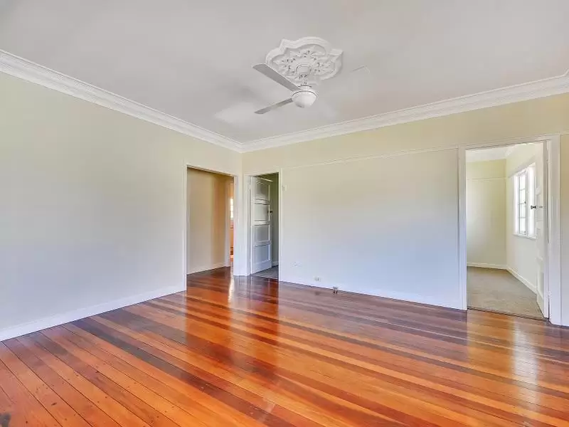 25 Buddina Street, Stafford Sold by  - image 1