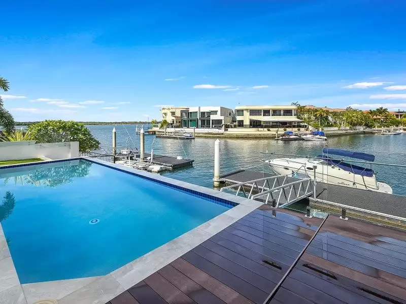 56 King Charles Drive, Sovereign Islands Sold by Queensland Sotheby's International Realty - image 1