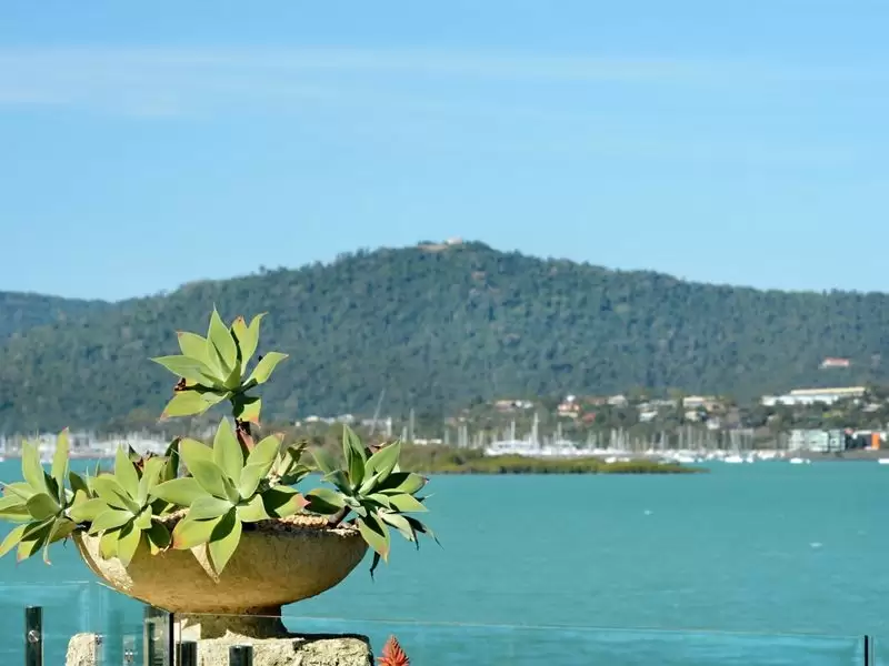 119B Botanica Drive, Woodwark Sold by Queensland Sotheby's International Realty - image 1
