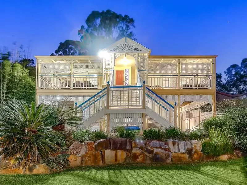 4 Dellwood Court, Ferny Hills Sold by  - image 1