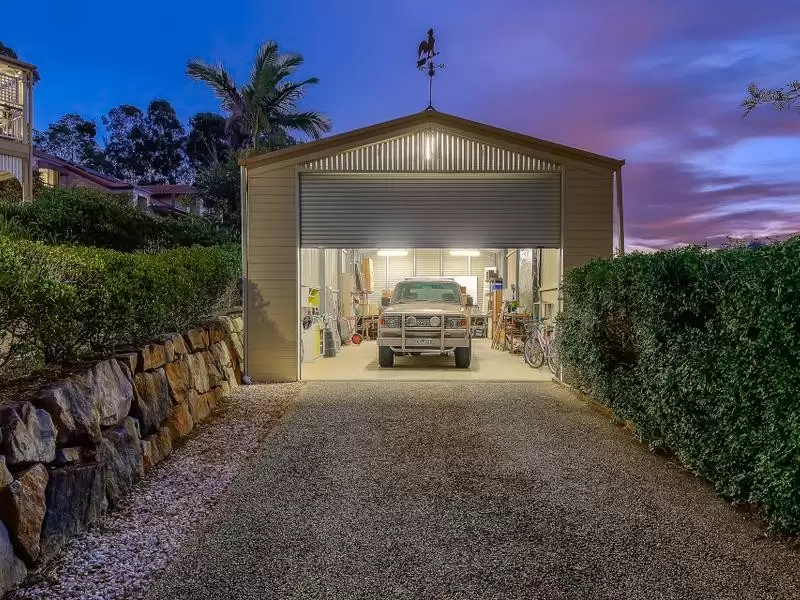 4 Dellwood Court, Ferny Hills Sold by Queensland Sotheby's International Realty - image 1