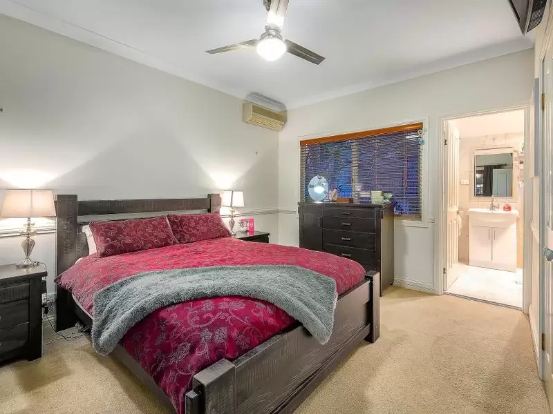 4 Dellwood Court, Ferny Hills Sold by Queensland Sotheby's International Realty - image 1