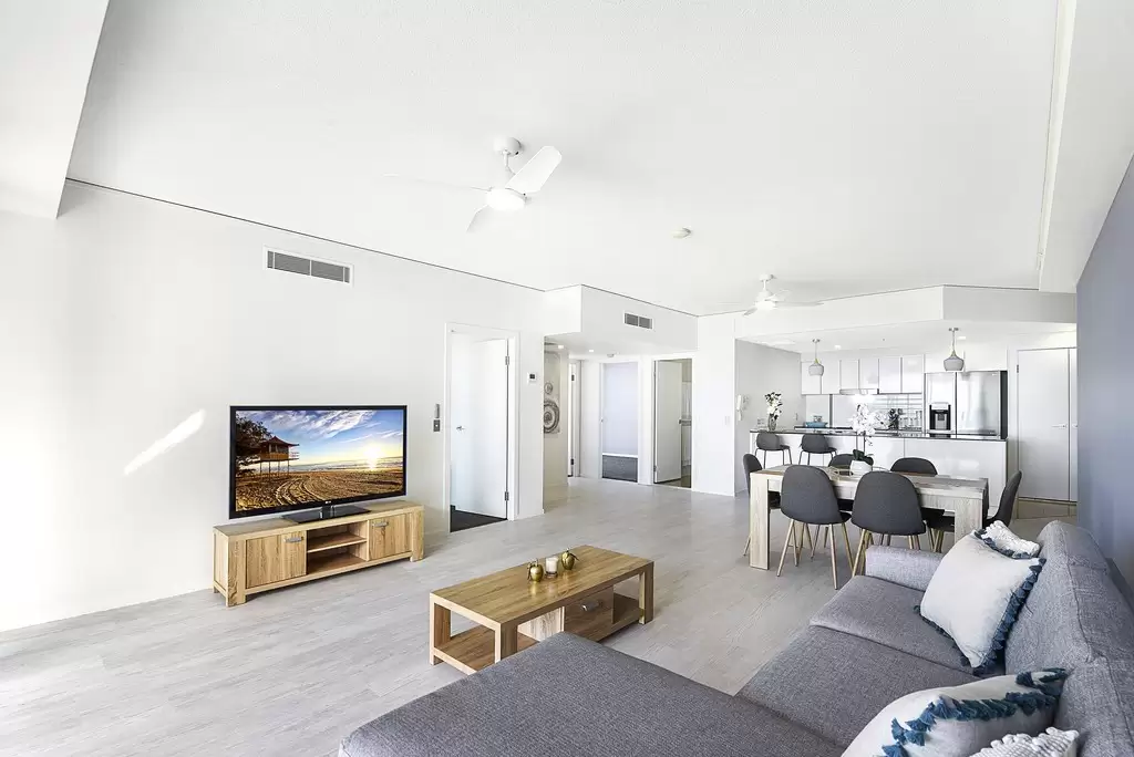 2006/22 Surf Parade, 'Sierra Grand', Broadbeach Sold by Queensland Sotheby's International Realty - image 1