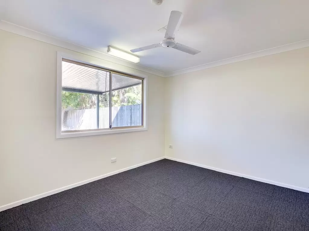 101 Armstrong Road, Cannon Hill Leased by  - image 1