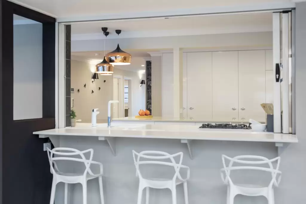 36 Henry Street, Wooloowin Sold by Queensland Sotheby's International Realty - image 1