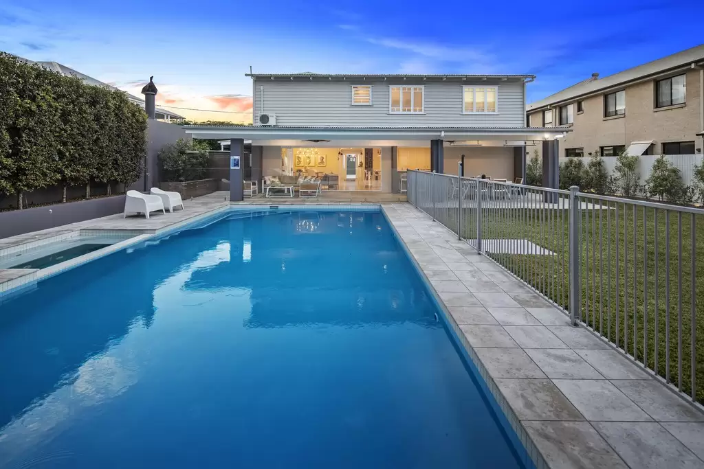 36 Henry Street, Wooloowin Sold by Queensland Sotheby's International Realty - image 1