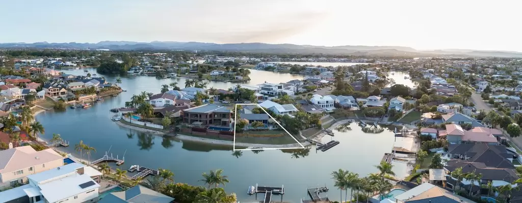 6 Donegal Crescent, Sorrento Sold by  - image 1