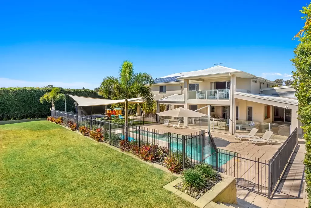 41 Brindisi Place, Wynnum Sold by  - image 1