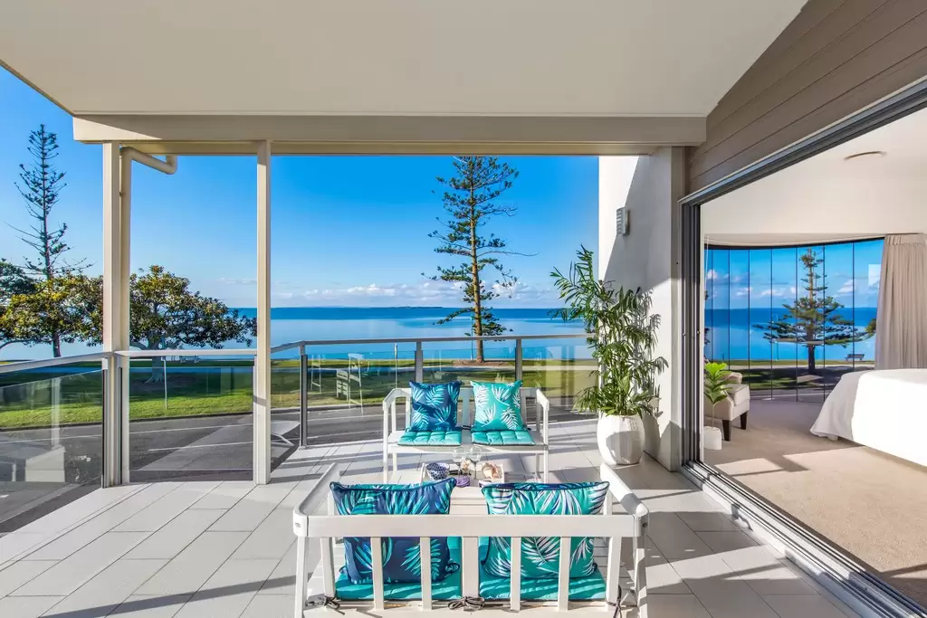 193 Wynnum Esplanade, Wynnum Sold by  - image 1