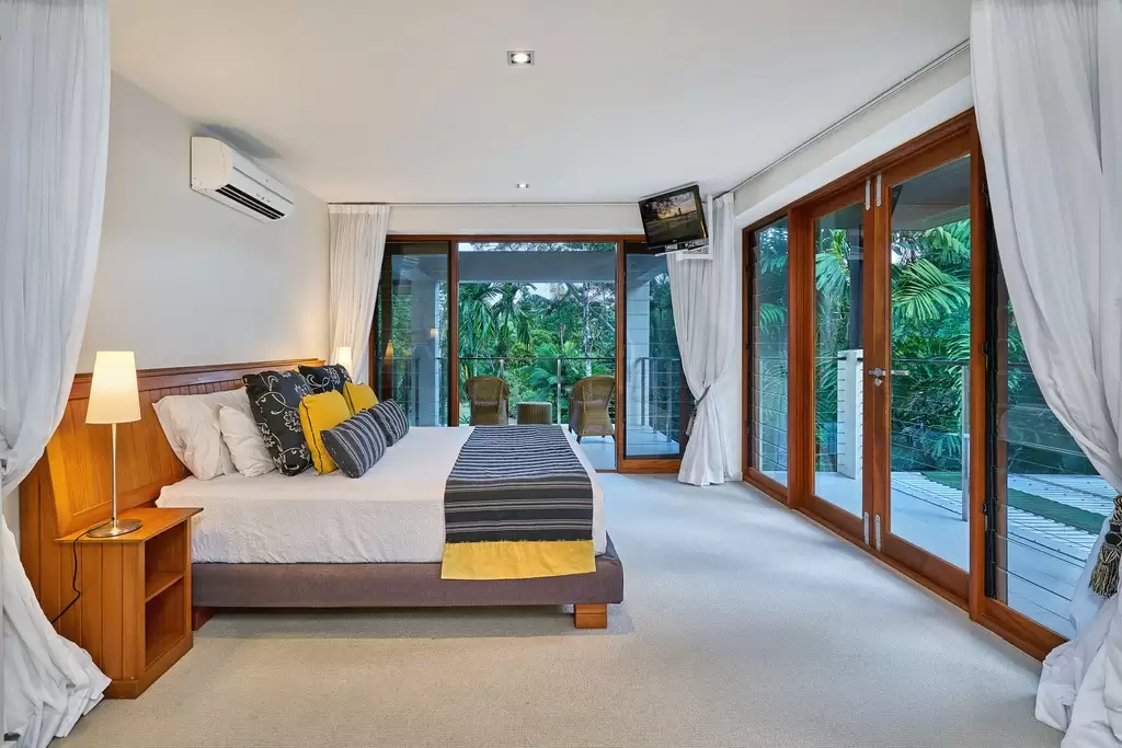 82 Santacatterina Road, Port Douglas Sold by Queensland Sotheby's International Realty - image 1