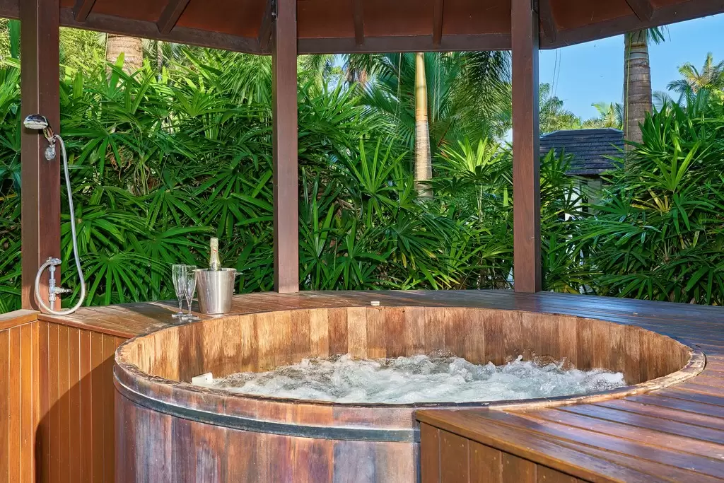 82 Santacatterina Road, Port Douglas Sold by Queensland Sotheby's International Realty - image 1