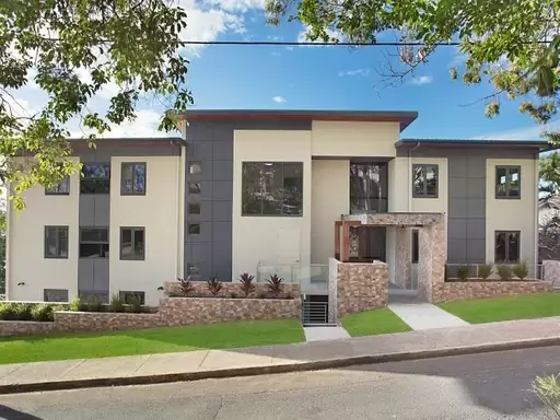 3 'Burleigh Lifestyle Apartments' 21 East Street, Burleigh Heads Sold by Queensland Sotheby's International Realty