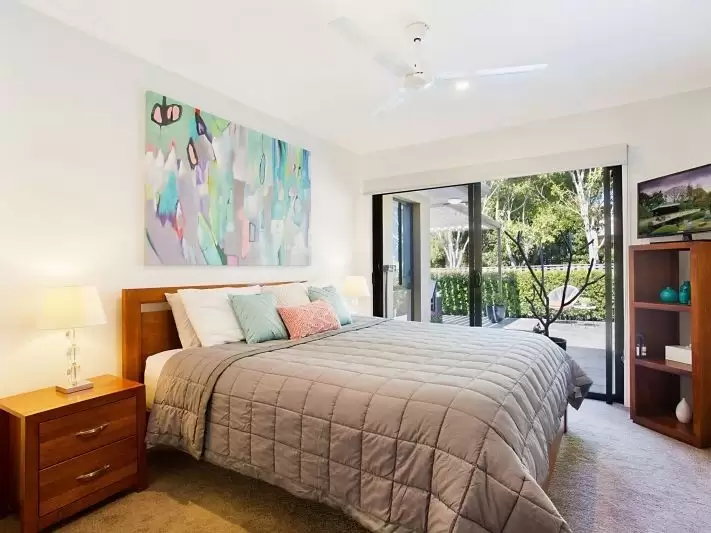 86 'The Avenues' 136 Palm Meadows Drive, Carrara Sold by  - image 1