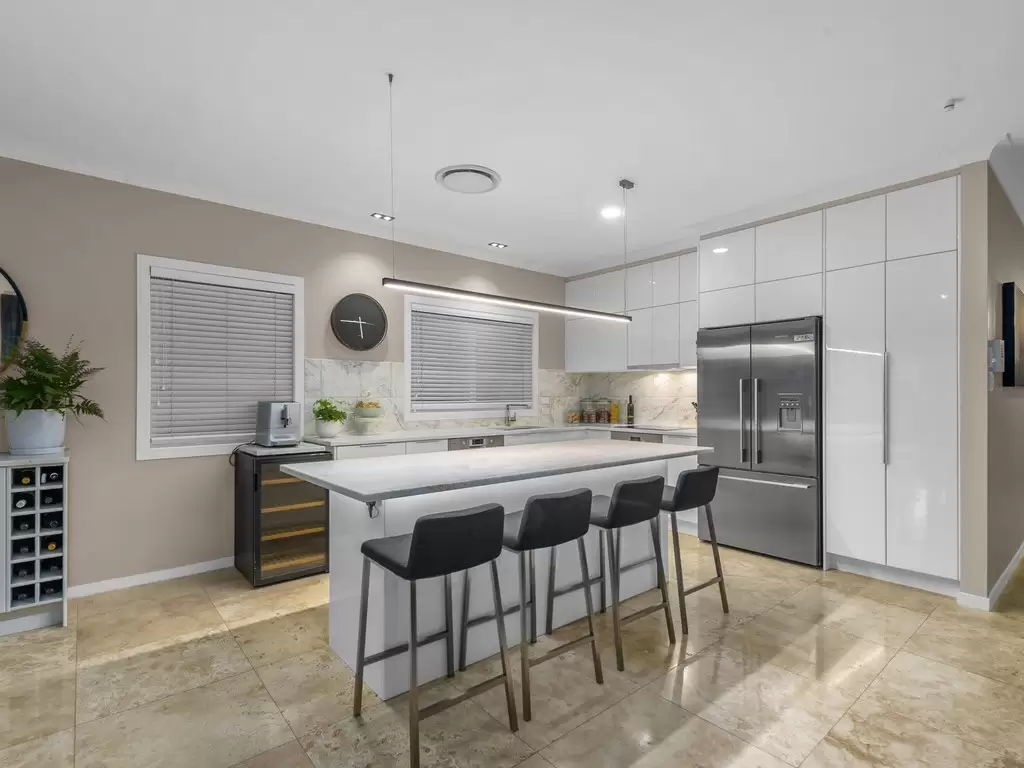 15 Norman Street, Ascot Sold by  - image 1