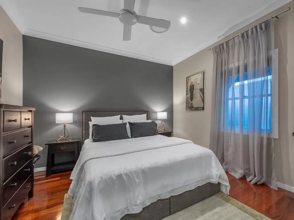 15 Norman Street, Ascot Sold by Queensland Sotheby's International Realty - image 1