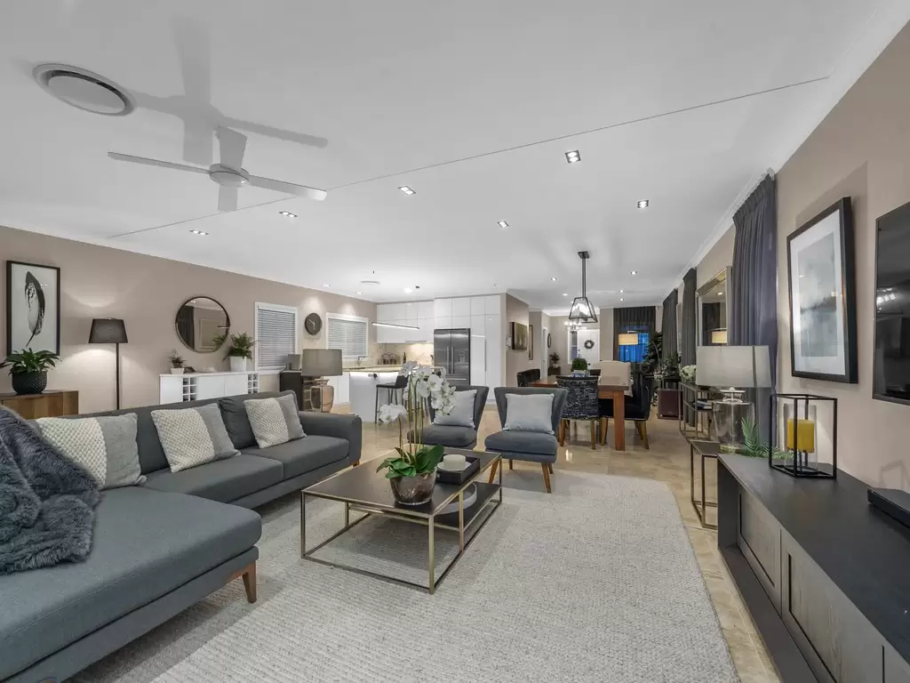 15 Norman Street, Ascot Sold by Queensland Sotheby's International Realty - image 1