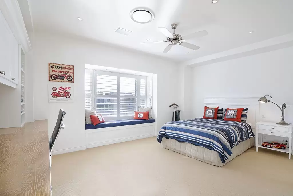 20 Neptune Court, Paradise Waters Sold by Queensland Sotheby's International Realty - image 1